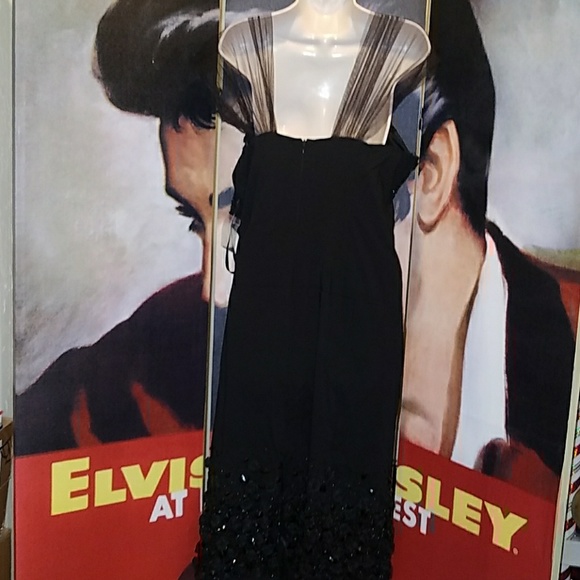 Tatyana Black Magic Dress Hand Craft Roses & Gems - Picture 7 of 8